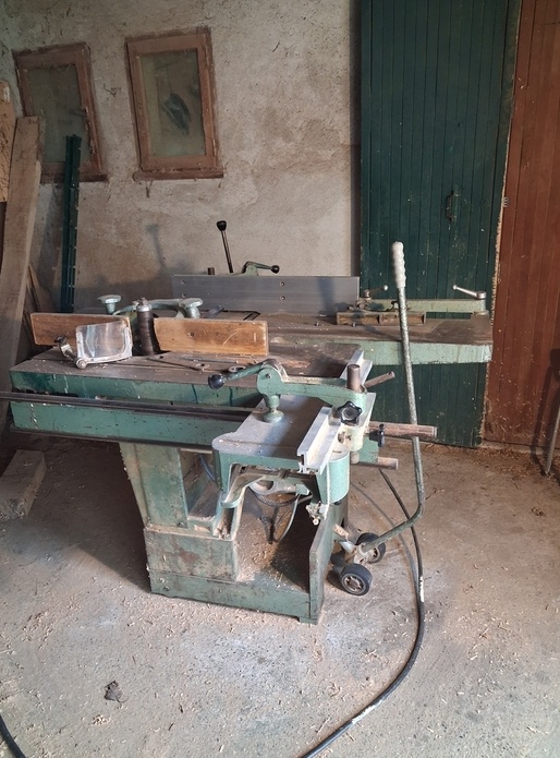 Machine a bois lurem