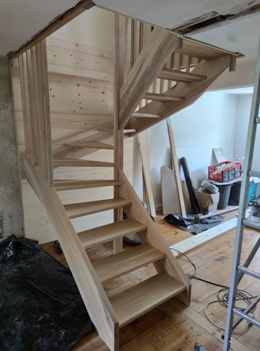 Escalier demi tournant frêne olivier