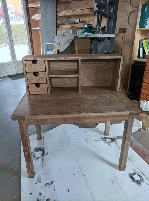Un petit bureau pour le cp