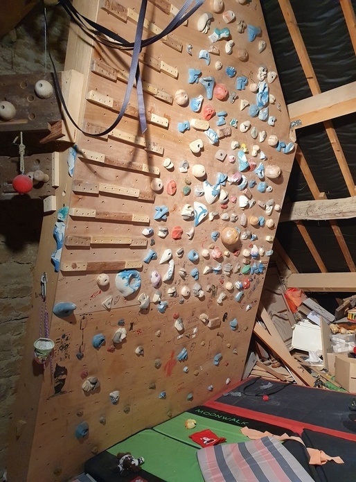 Mur d'escalade maison