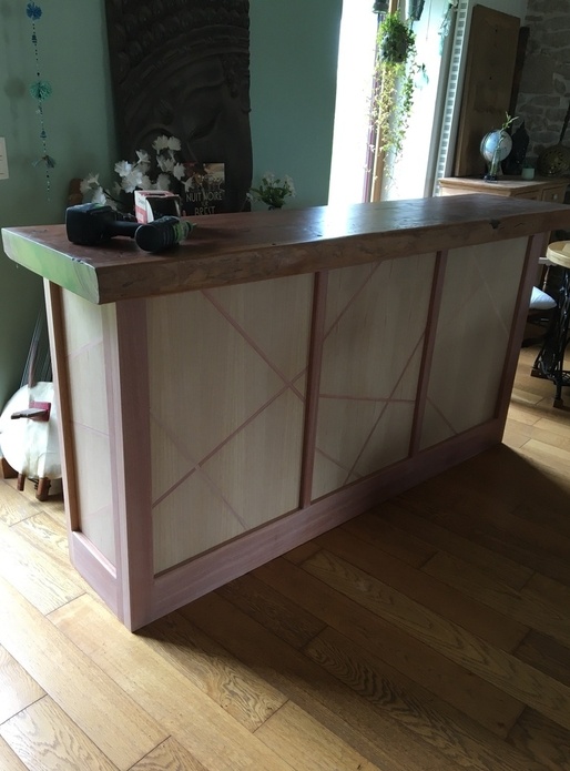 Bar en bois par Gilloumenuise sur L