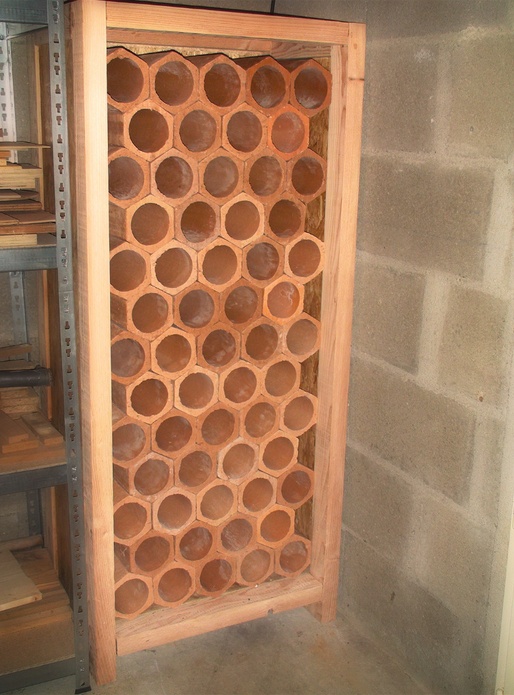 Armoire à bouteilles