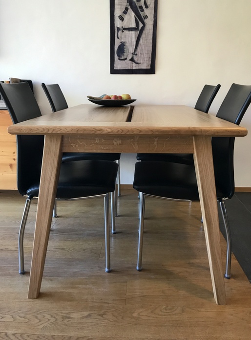 Table en chêne, pieds en arêtier