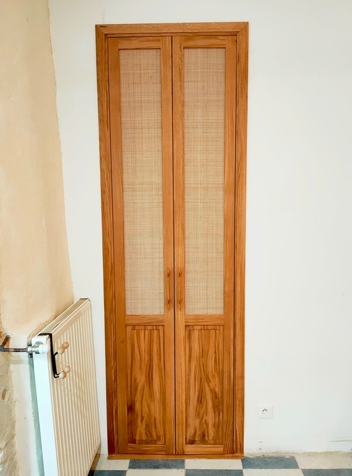 Portes chêne et cannage