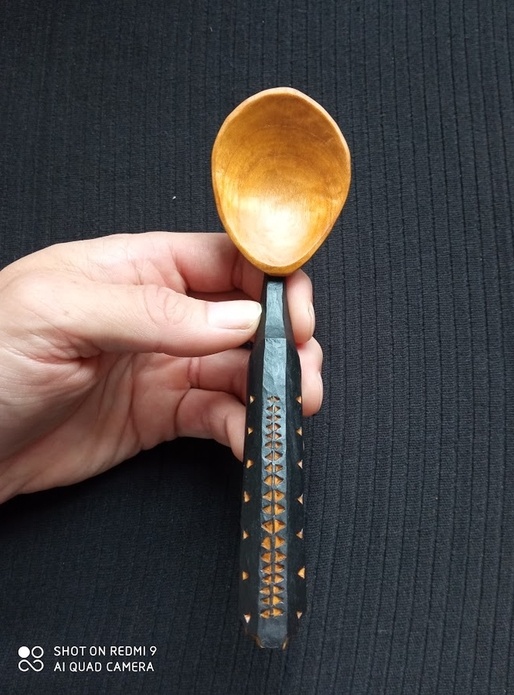 Cuillère en cerisier style "Skål Spoon Eater" de Crow dog slöjd