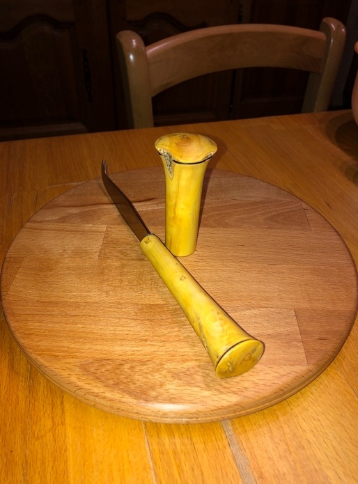 Plateau à fromage en hêtre et buis