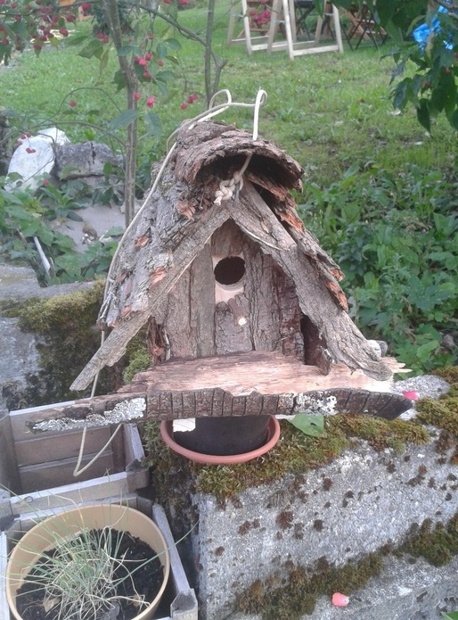 Nichoir à oiseaux amélioré