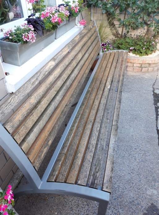 Restauration d'un banc , métal/bois