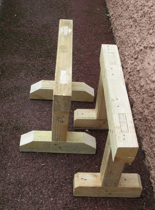 Paire de tréteaux bas et costauds