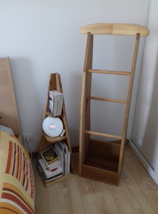 Valet et meuble de chevet