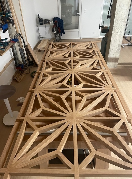 Claustra chêne design kumiko