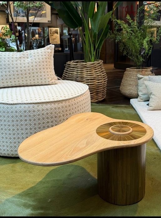 Aura, table basse chêne et marqueterie de paille