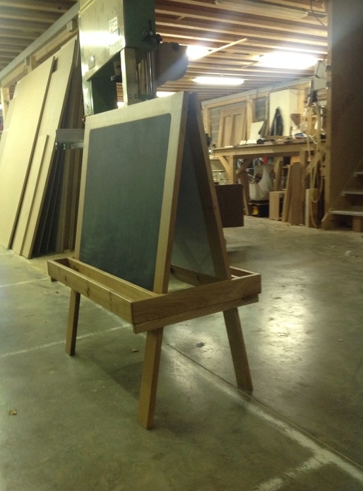 Chevalet à dessin pour ses deux ans.
