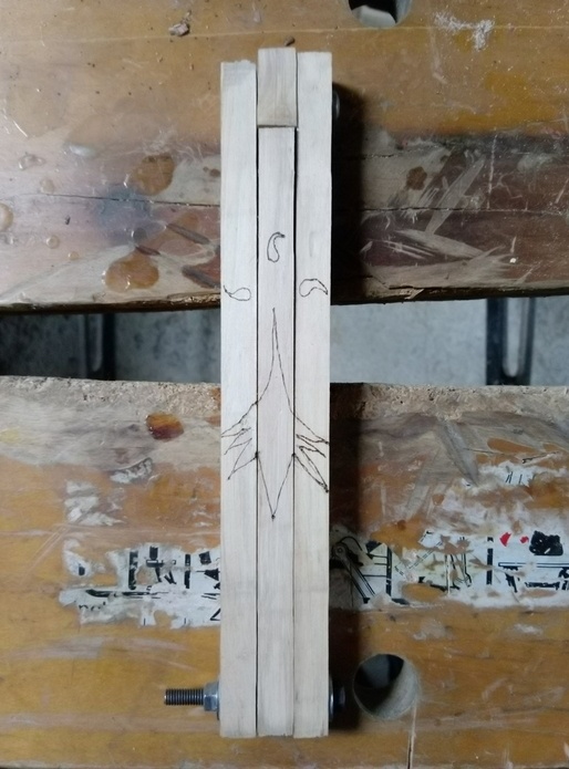 Fausse èquerre ou sauterelle