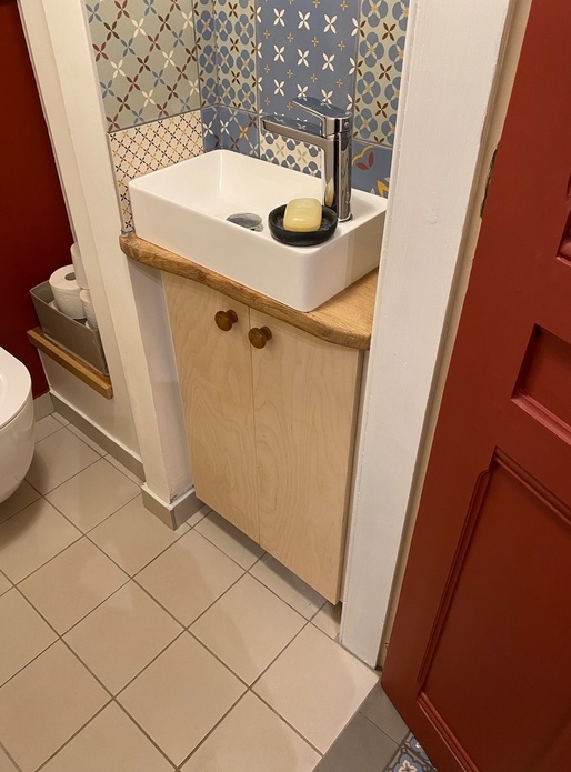 Meuble de toilettes / lavabo express