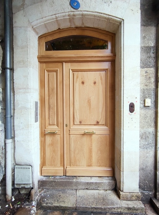 Porte d'immeuble