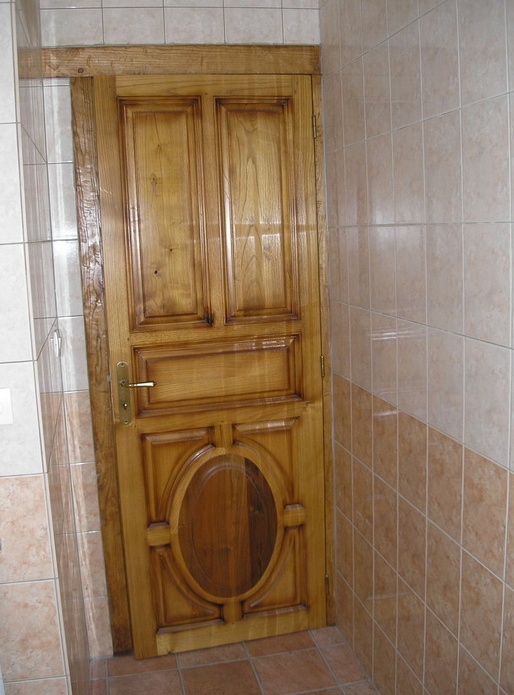 porte de ma lingerie chataigné médaillon noyer