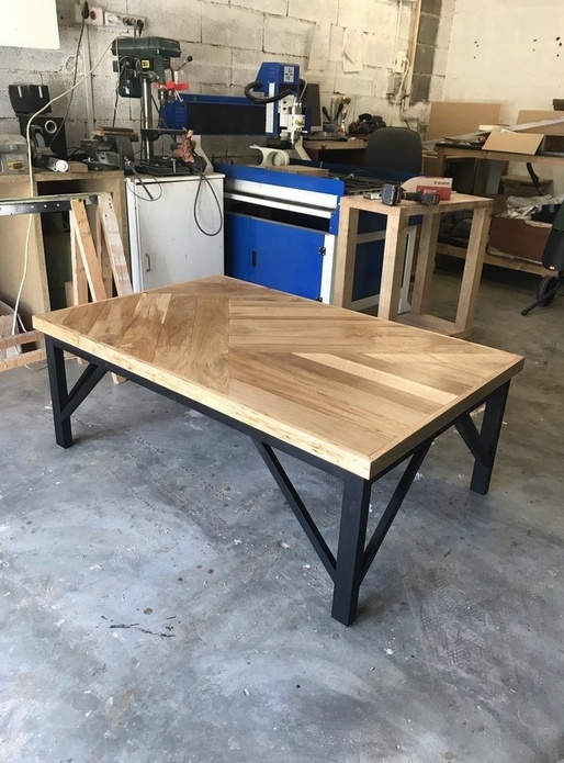 Table basse totalement en chêne