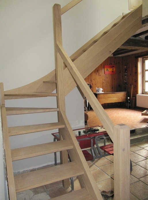 Escalier balancé en chêne