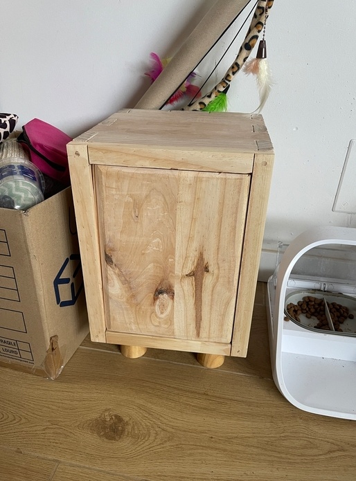 Petit placard à pâté pour chat