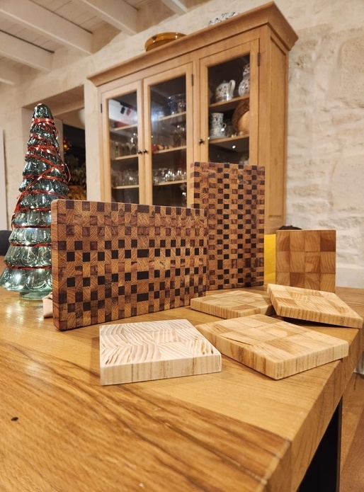 Planches debouts en bois pareil