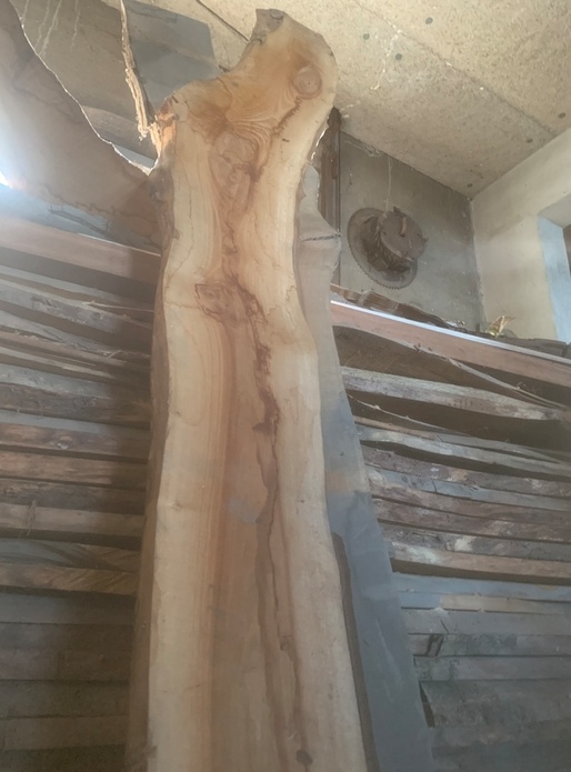 Planches de noyer sec de 15 ans
