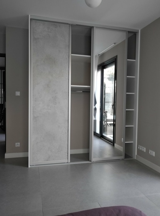 Placard portes coulissantes