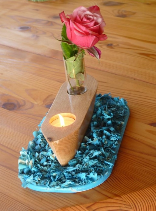 Le feu, l'Eau, l'Air, la Terre et la Lumière.