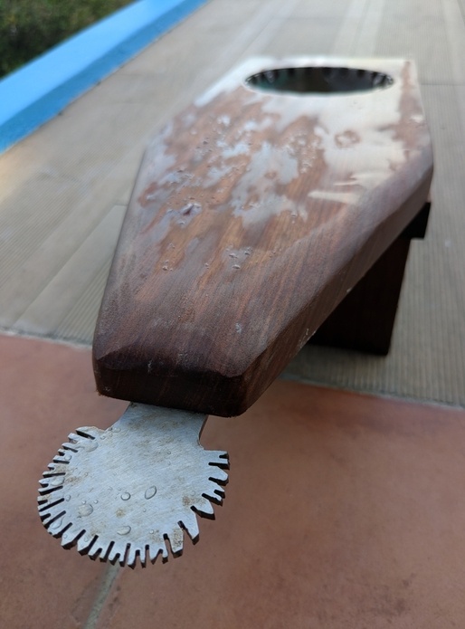 Ambouzy (grattoir noix coco) & Presse