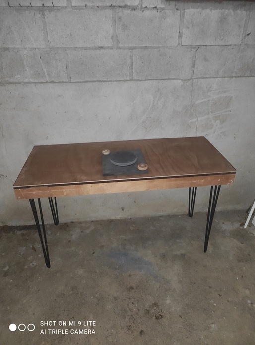 Table et plateau tournant poterie
