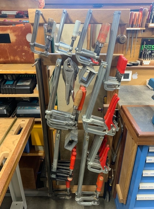 Râtelier à serre-joints