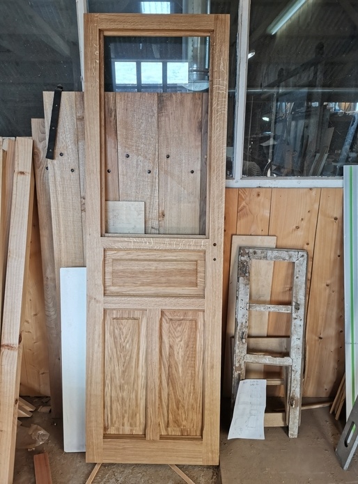 Petite porte en chêne