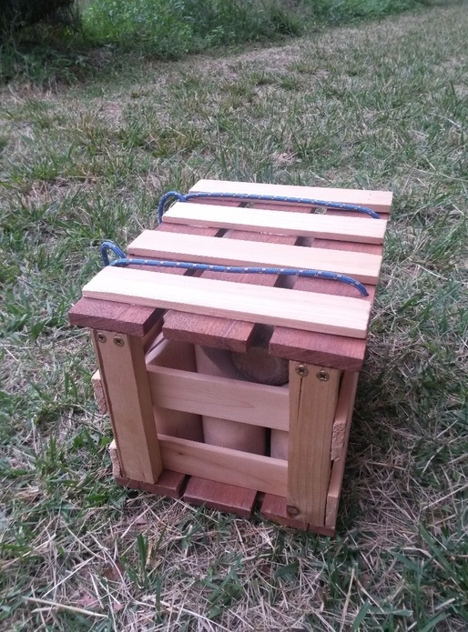 Caisse à jeu de mölkky