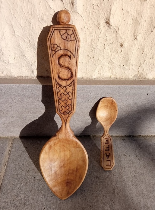 Cuillère en noyer style de Crow dog slöjd et petite cuillère en noyer