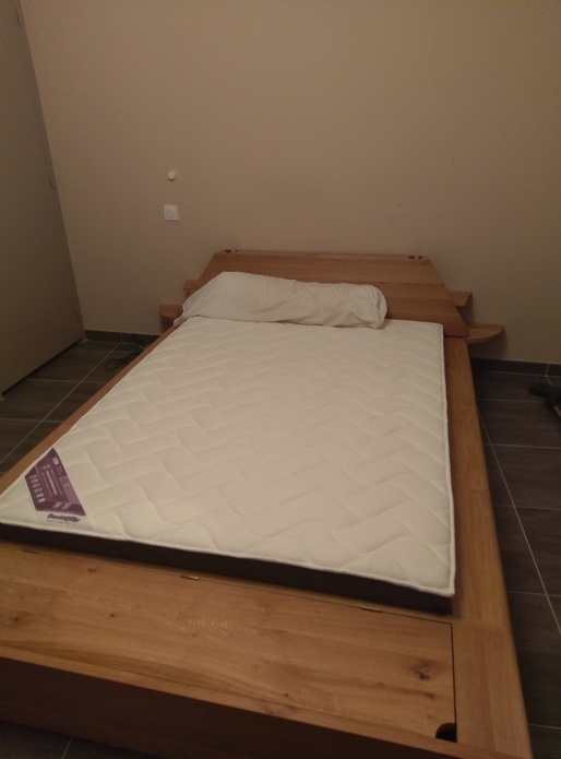 Lit en chêne massif