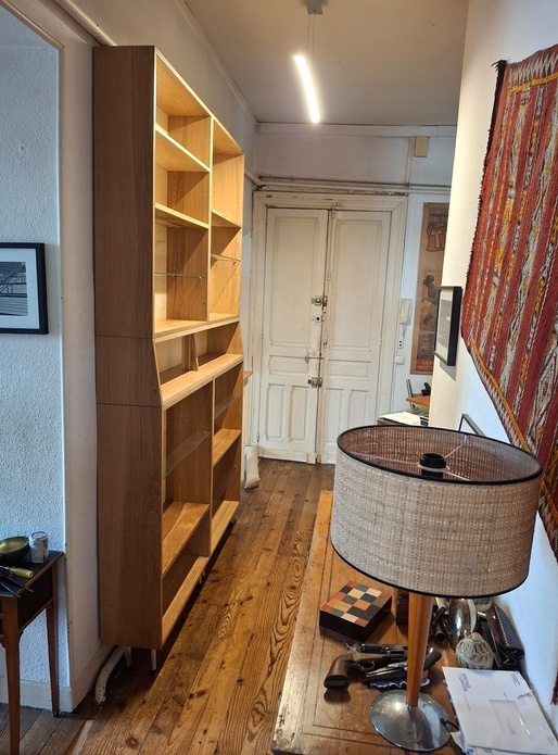 Bibliothèque de couloir