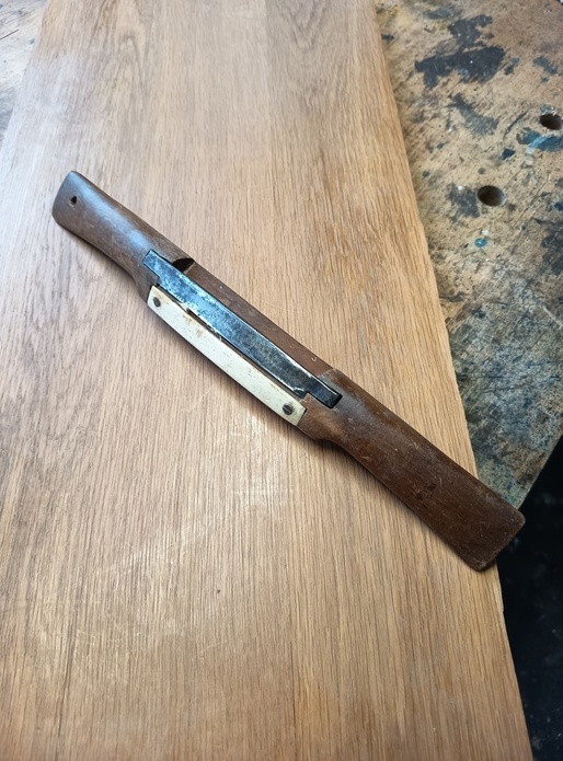 Wastringue artisanale en bois