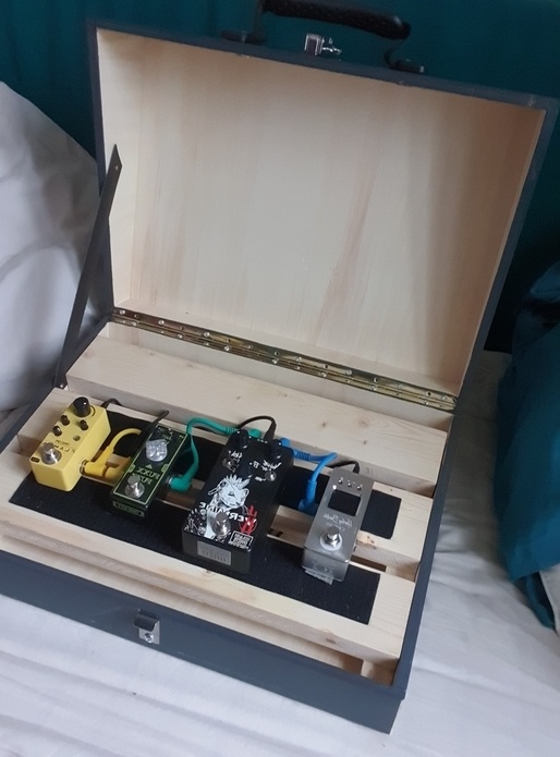 Pedal board
