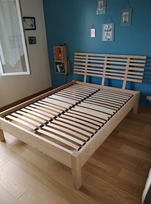 Cadre de lit en frêne