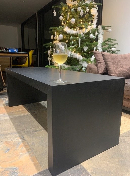 Table basse en contreplaqué stratifié