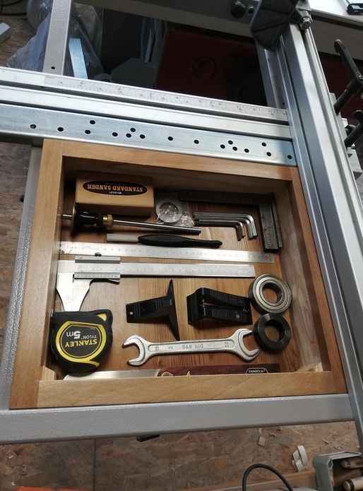 Chutes confinement et trou à optimiser