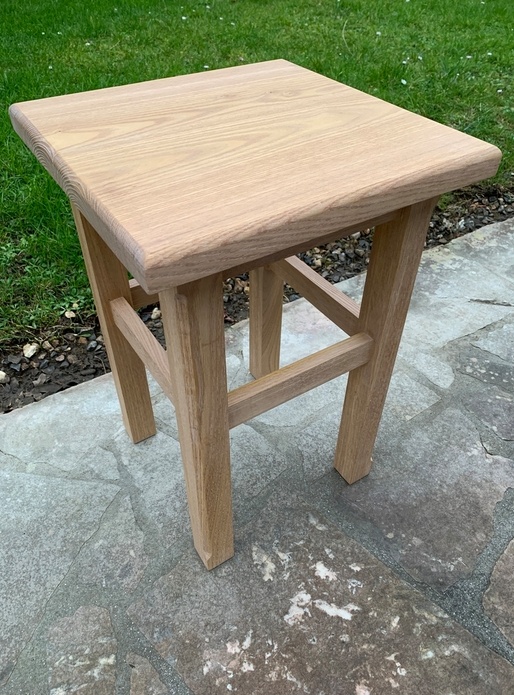 Tabouret en châtaigner