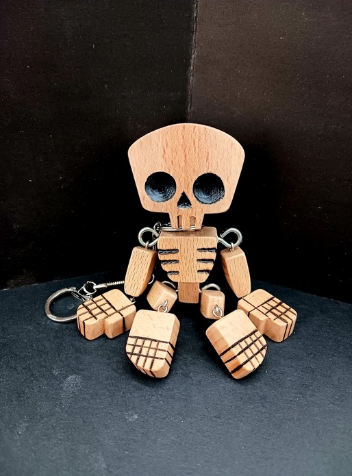 Petit squelette pendu