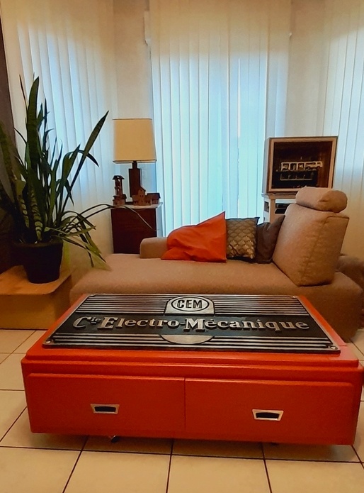 Table basse inspiration années 50...Hz