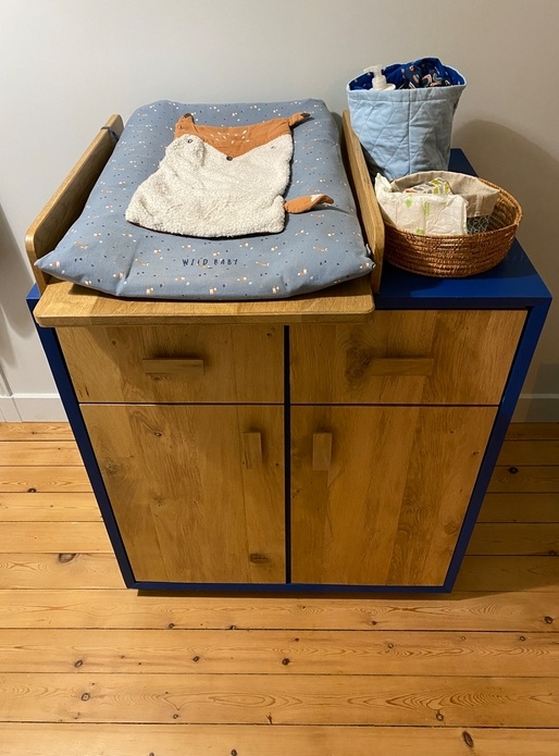 Commode à langer convertible en chêne et contre-plaqué