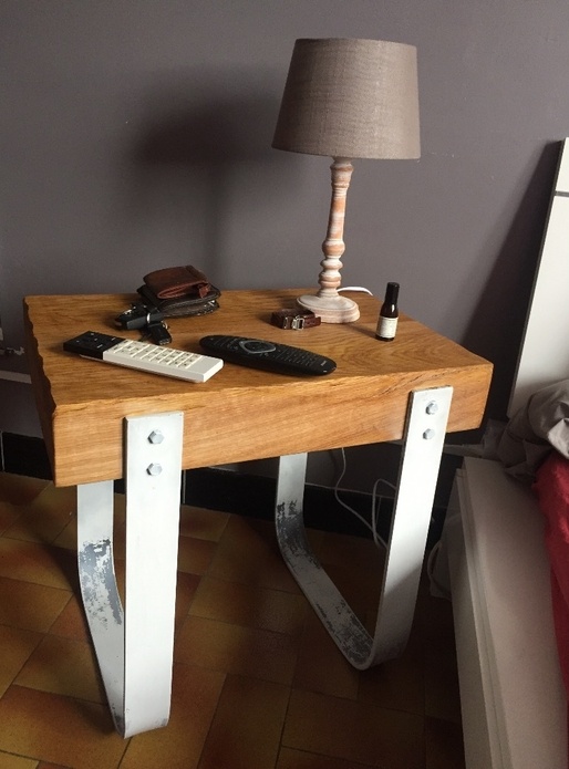 Table de chevet rustique