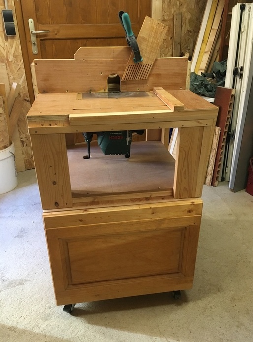 Meuble pour défonceuse sous table