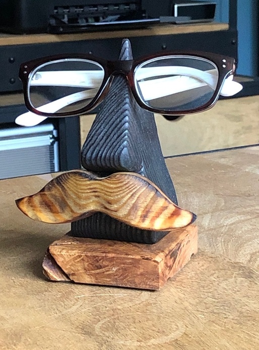 T'aurais pas vu mes lunettes ?