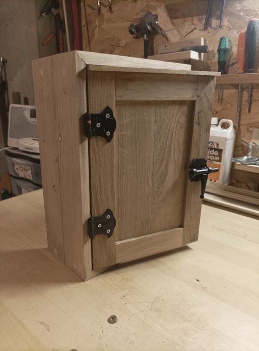 Porte pour un poulailler