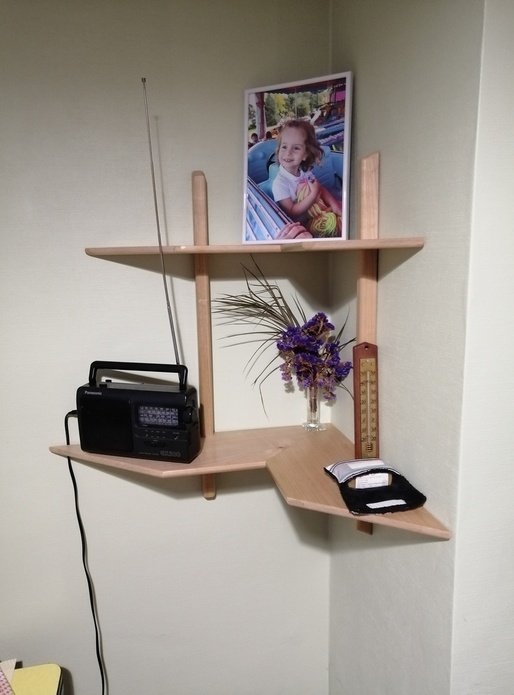 Etagère d'angle